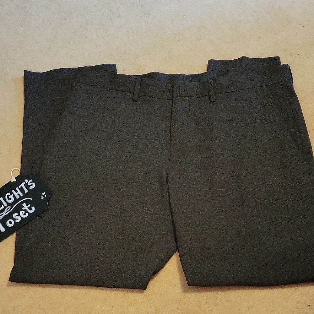 Reaction by Kenneth Cole Flat Front Dress Pants 36 x 29 Brown